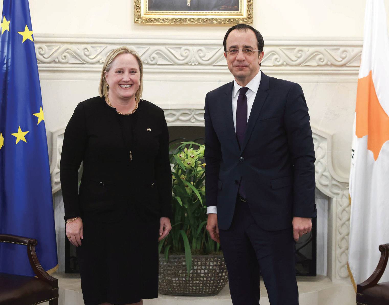 Президент Никос Христодулидис и посол США на Кипре Джули Фишер