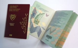 Британские подданные выбирают гражданство Кипра