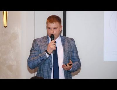 Заместитель управляющего директора юридической и налоговой практики Алексей Оськин