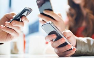 Кто лидирует на рынке мобильной связи?