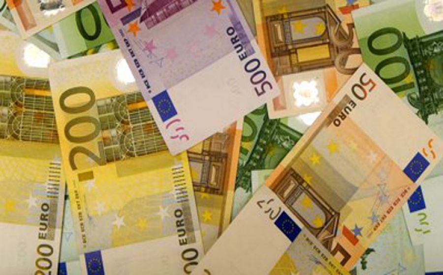 Правительство планирует привлечь 1,5 млрд евро