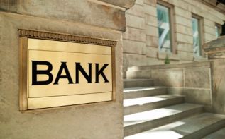 Достаточность капитала банков положительно оценена